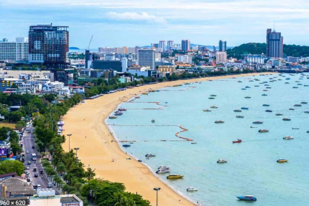 Edge Central Pattaya Seaview Residence Esterno foto