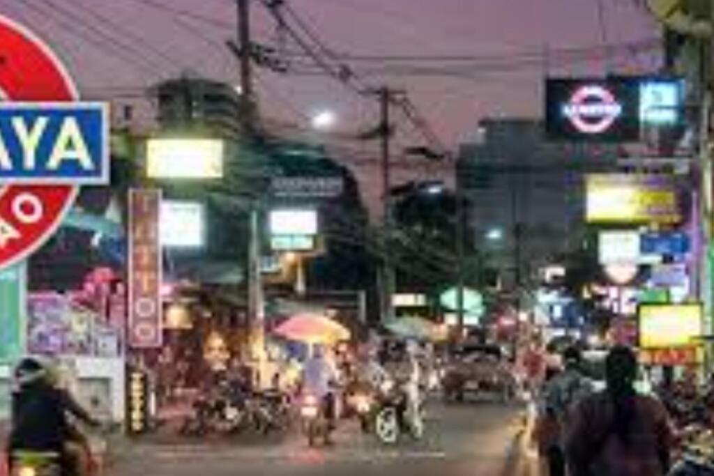 Edge Central Pattaya Seaview Residence Esterno foto